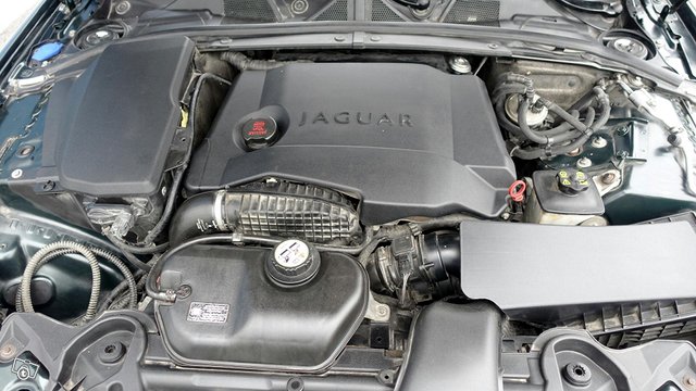 Jaguar XF 11