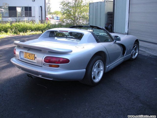 Dodge Viper 2