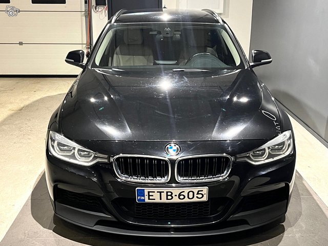 BMW 335 13