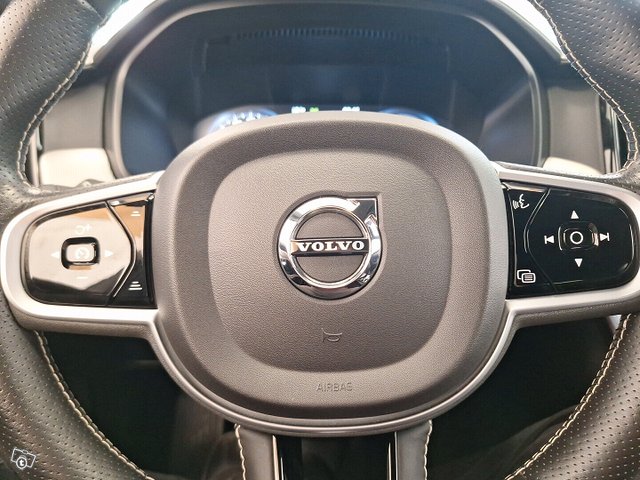 Volvo V90 20
