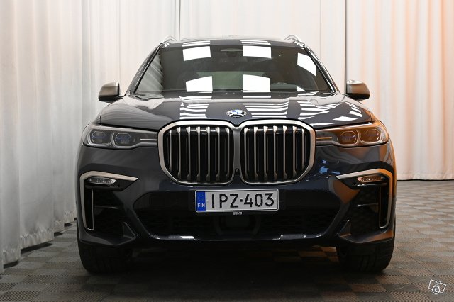 BMW X7 2