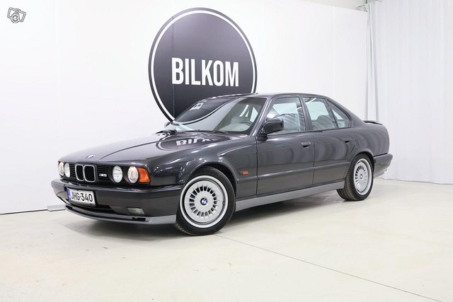 BMW M5, kuva 1