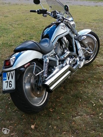 Harley -Davidson VRSCA V-rod 2