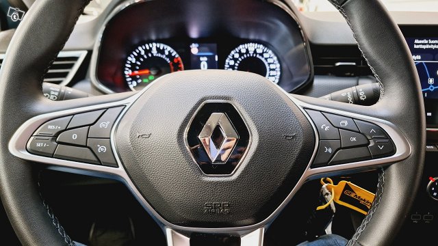 Renault CLIO 9