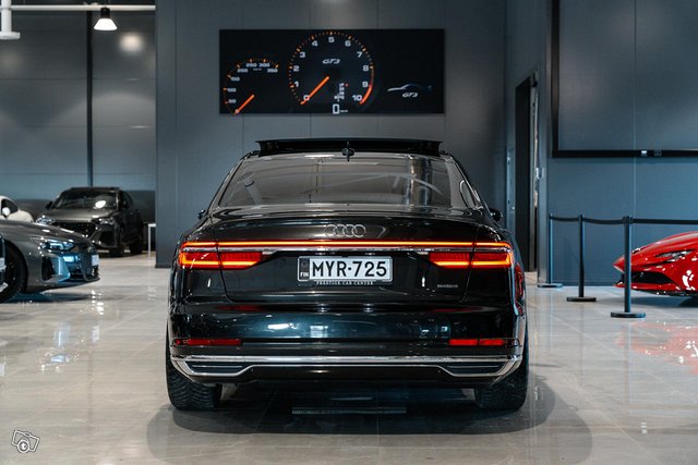 Audi A8 24