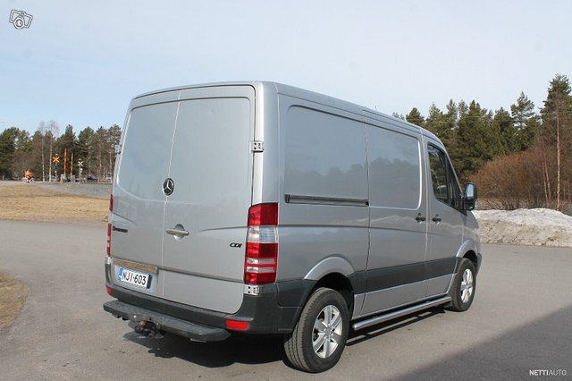 Mercedes-Benz Sprinter 10