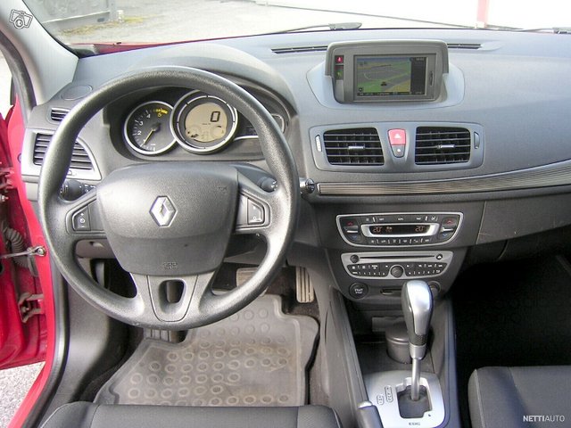 Renault Megane 8