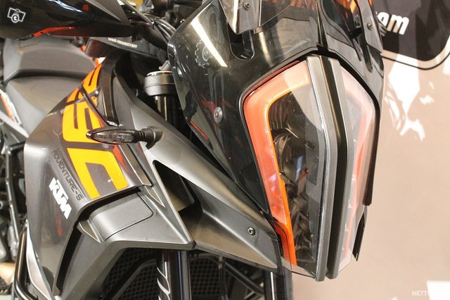 KTM 1290 Super Adventure S 5