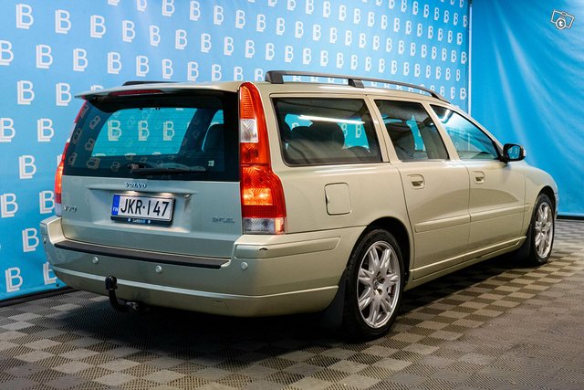 Volvo V70 11