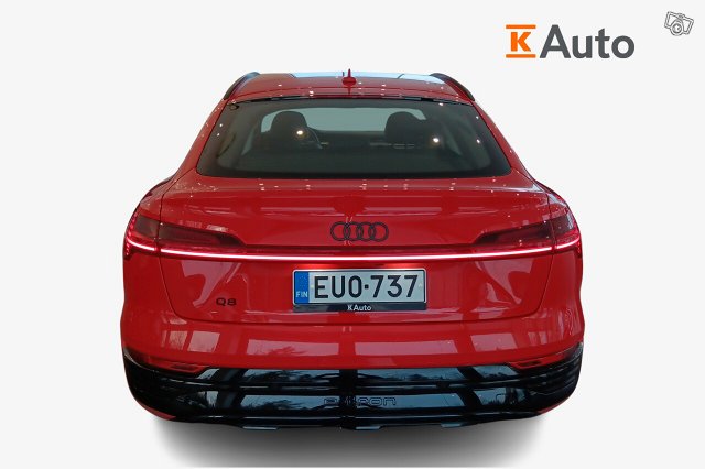 Audi Q8 E-tron 22