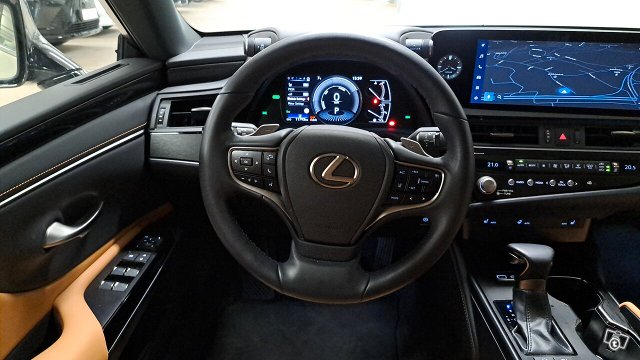 Lexus ES 12