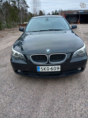 BMW 5-sarja, kuva 1