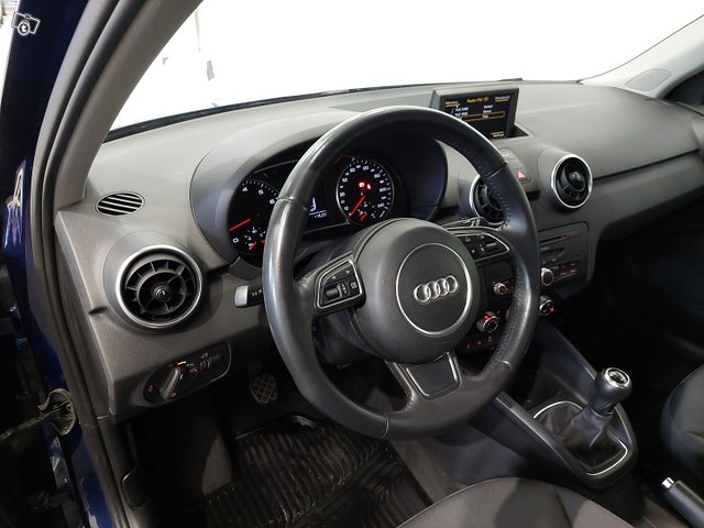 Audi A1 16