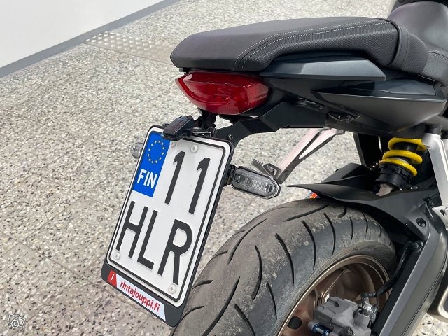 Honda CB 18