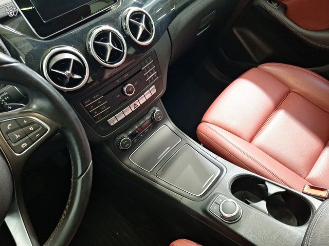 Mercedes-Benz B 19