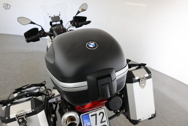 BMW G 11