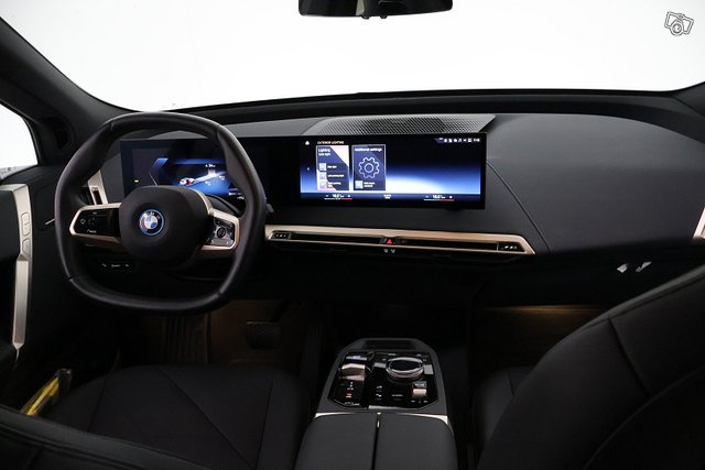 BMW IX 14