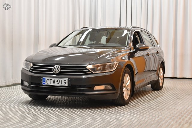 Volkswagen Passat 4