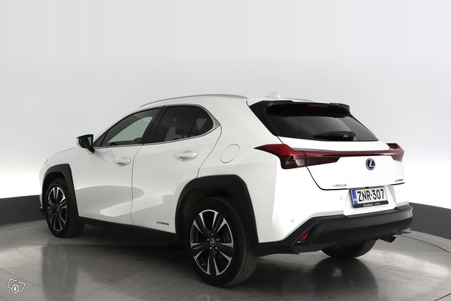 Lexus UX 3