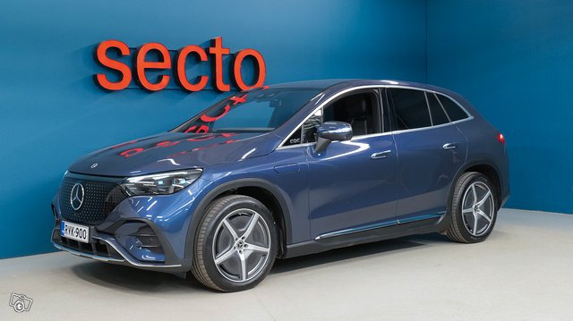 Mercedes-Benz EQE SUV 1
