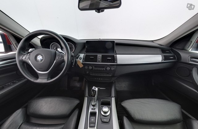BMW X6 7