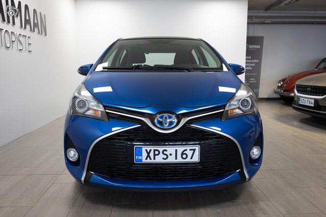 Toyota Yaris 9