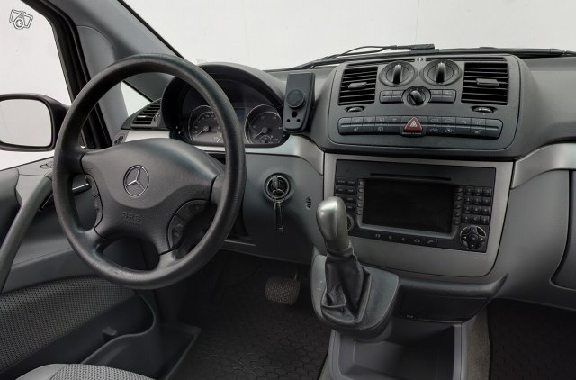 Mercedes-Benz Viano 11