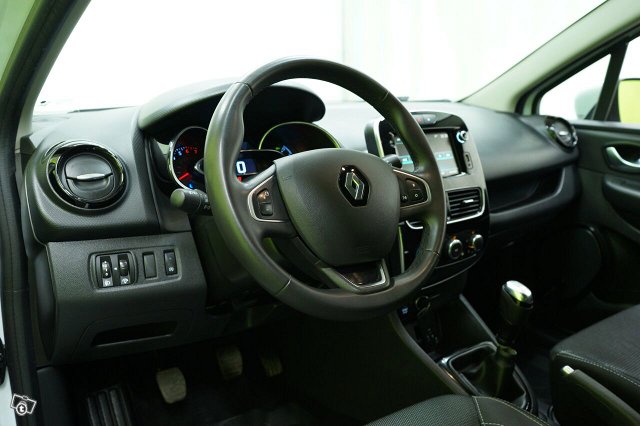 Renault Clio 15