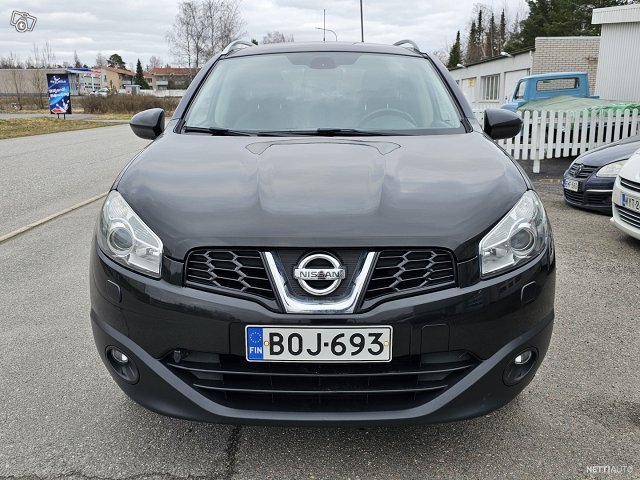 Nissan Qashqai+2 8