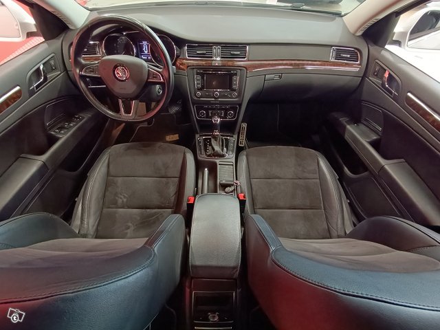 Skoda Superb 7