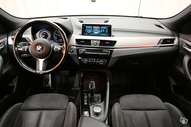 BMW X2 13