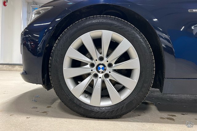 BMW 3-sarja 13