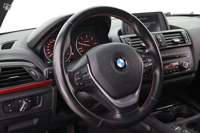BMW 118 12