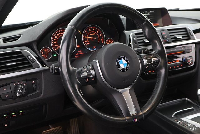 BMW 330 12