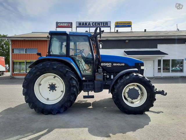 New Holland 8560 RC 1