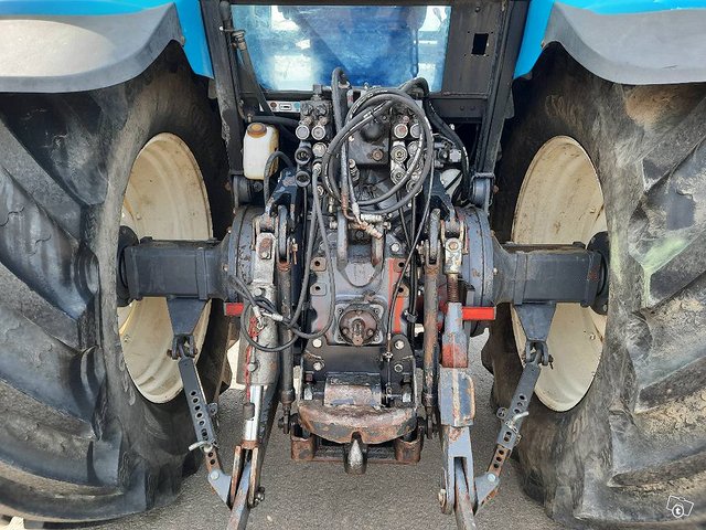 New Holland 8560 RC 11