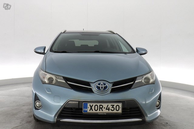 Toyota Auris 24