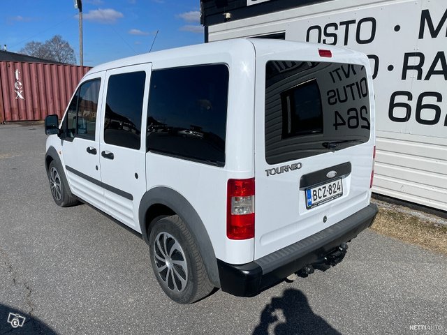 Ford Tourneo Connect 5