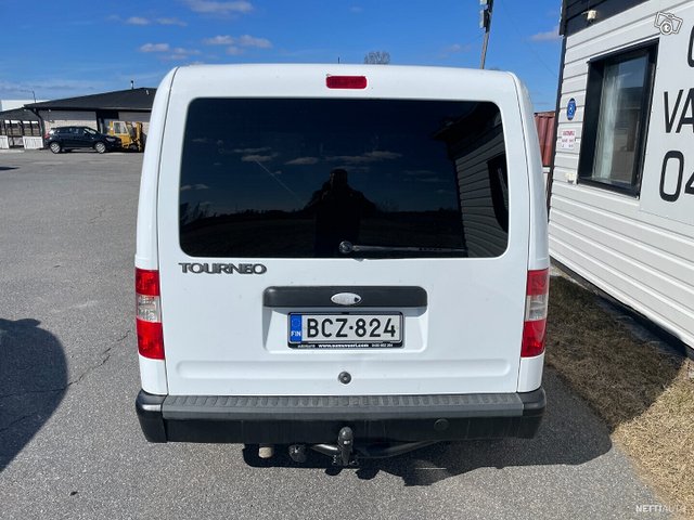 Ford Tourneo Connect 10
