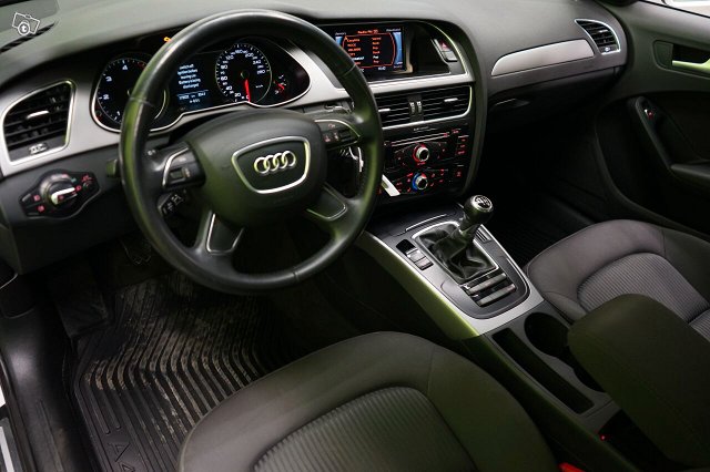 Audi A4 14
