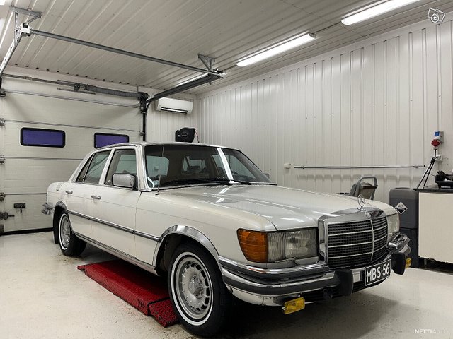 Mercedes-Benz 450 4