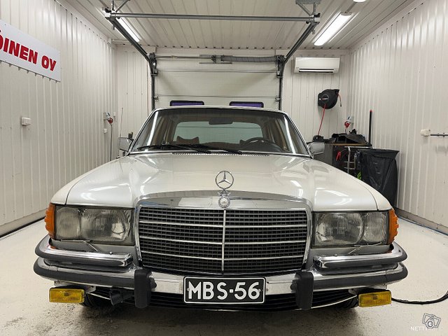 Mercedes-Benz 450 5