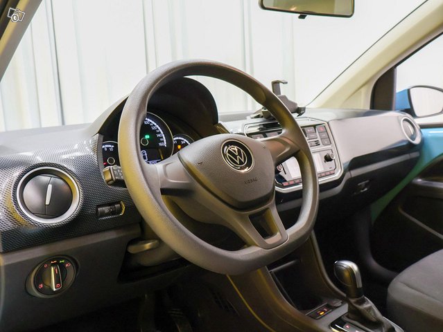 Volkswagen Up 24