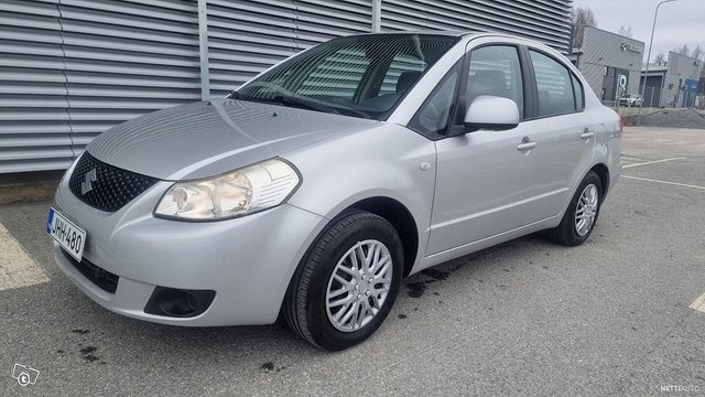 Suzuki SX4 3