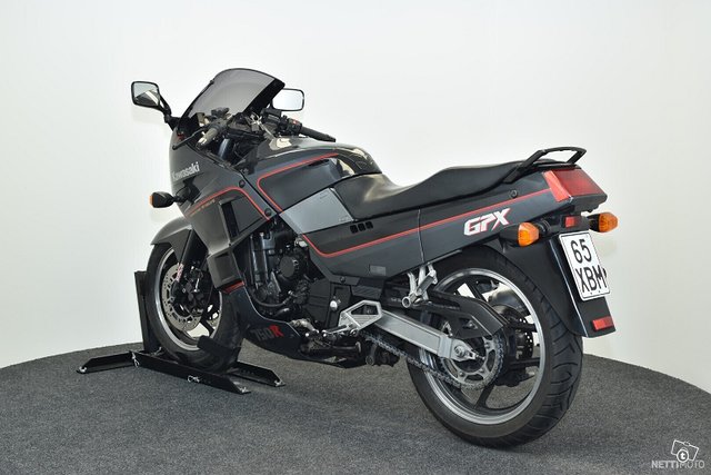 Kawasaki GPX 6