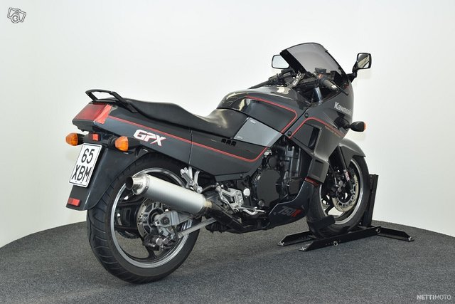 Kawasaki GPX 8