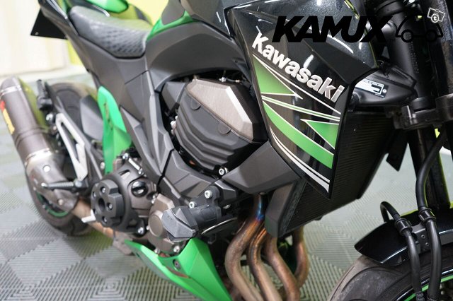 Kawasaki Z800 11