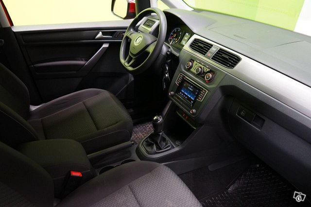 Volkswagen Caddy Maxi 11