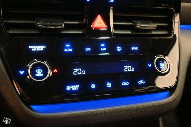 Hyundai IONIQ Plug-in 22