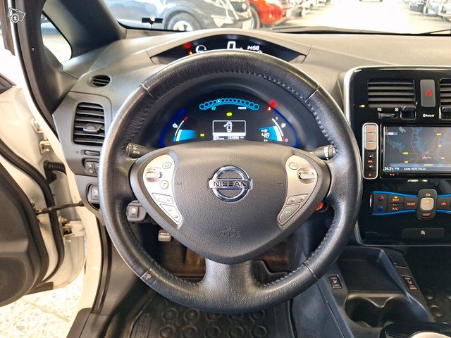 Nissan Leaf 9